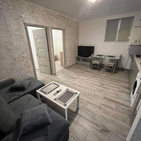 Modern & Elegant Apartament Craiova Exteriör bild