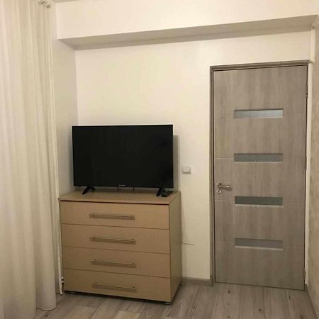 Modern & Elegant Apartament Craiova Exteriör bild