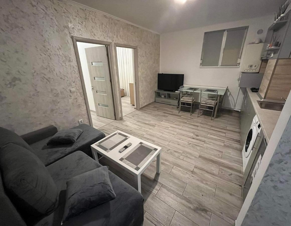 Modern & Elegant Apartament Craiova Exteriör bild